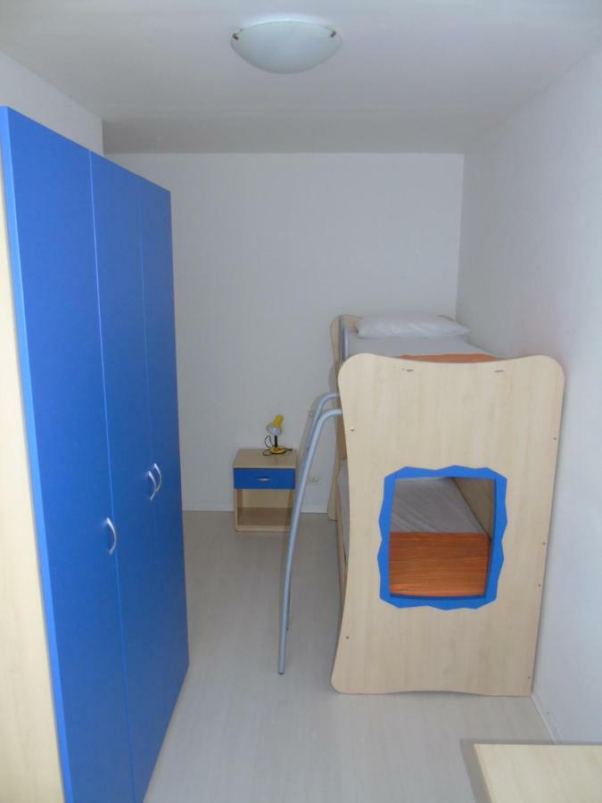 Condominio Nautilus Линяно Сабиадоро Екстериор снимка