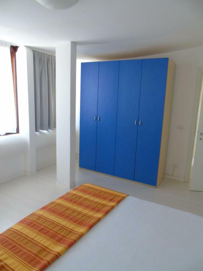 Condominio Nautilus Линяно Сабиадоро Екстериор снимка